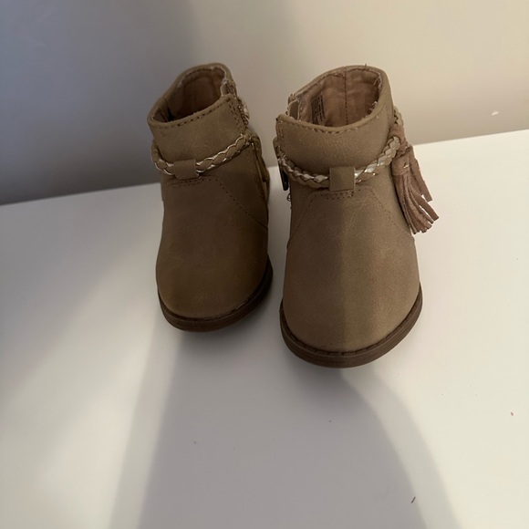 Toddler girl booties - Picture 2 of 4